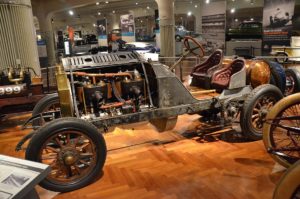 1906 Locomobile "Old 16" gasoline-powered racing car.
